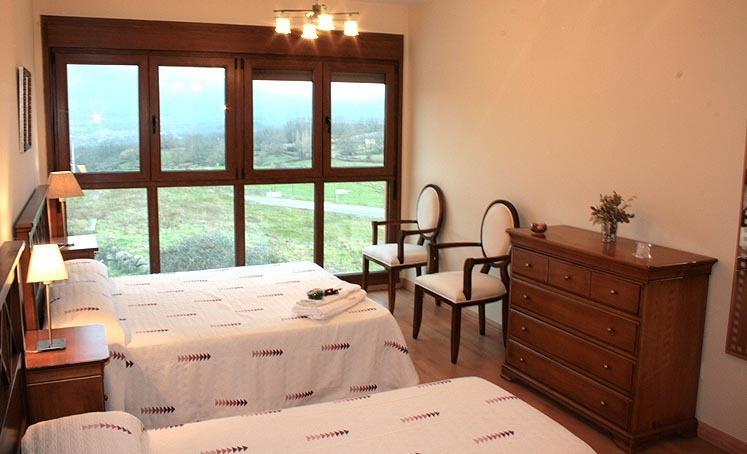 Apartamentos La Covatilla Neila de San Miguel المظهر الخارجي الصورة