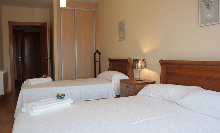 Apartamentos La Covatilla Neila de San Miguel المظهر الخارجي الصورة