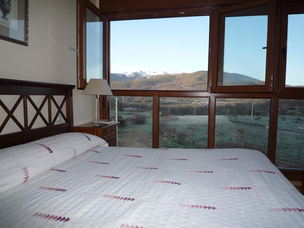 Apartamentos La Covatilla Neila de San Miguel المظهر الخارجي الصورة